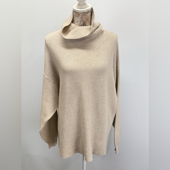 FREE PEOPLE Beige ribbed oversized turtleneck Sweater size M - Picture 8 of 12